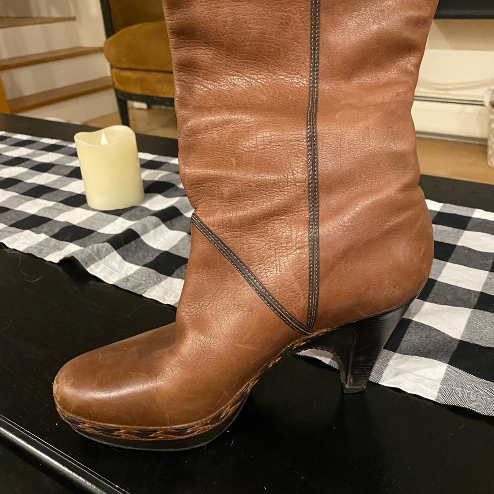 Vintage Cole Haan 7 1/2 leather boots